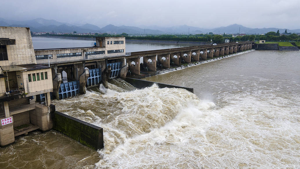 南方强降雨｜桂湘赣等地多座大坝、水库开闸泄洪  第10张