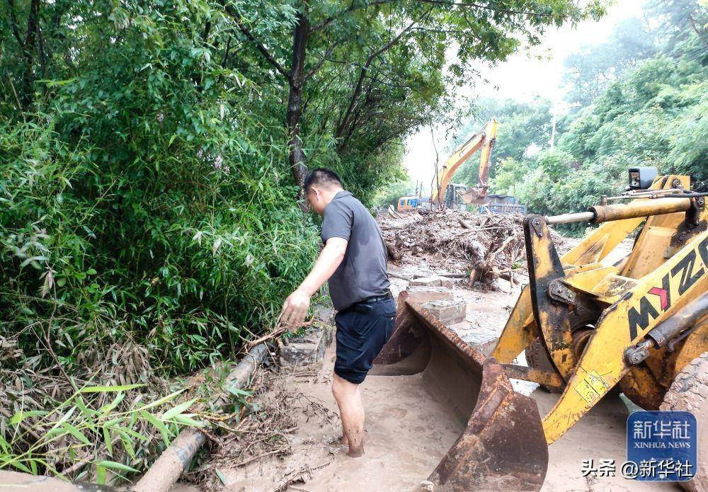 新华全媒+|安徽黄山：多措并举应对强降雨  第10张