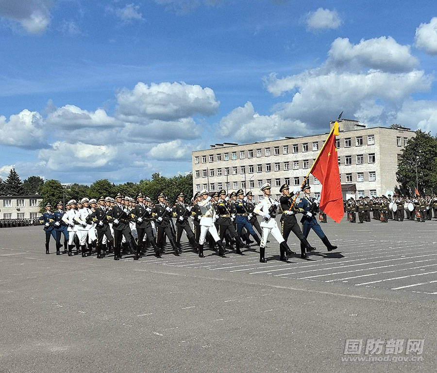 国防部：解放军仪仗分队将参加白俄罗斯解放80周年庆祝阅兵活动                