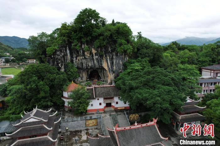 （八闽千姿）一座均庆寺 两岸佛缘牵  第2张