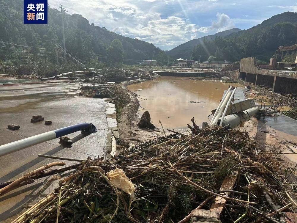 广东平远县强降雨已造成38人死亡、2人失联  第2张