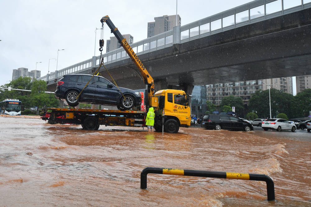 湖南长沙遭遇强降雨                